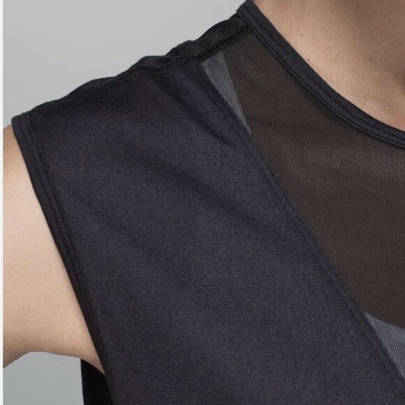 Lululemon Lab Edge Tee Deep V Sleeveless Tank Black size 14‎ - Picture 2 of 6